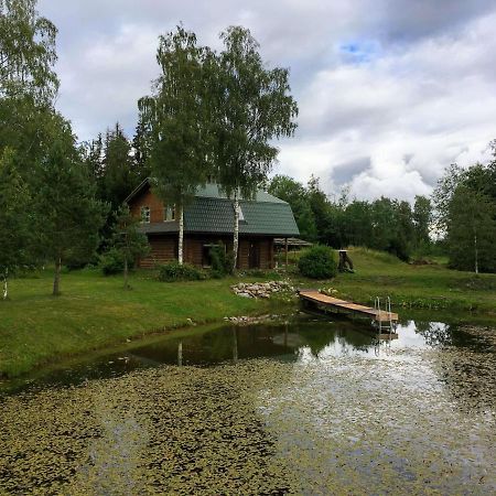 Ferienwohnung Kooli Talu Puhkemaja Valingu Exterior foto