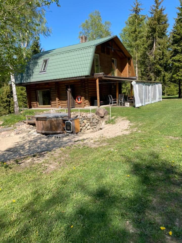Ferienwohnung Kooli Talu Puhkemaja Valingu Exterior foto