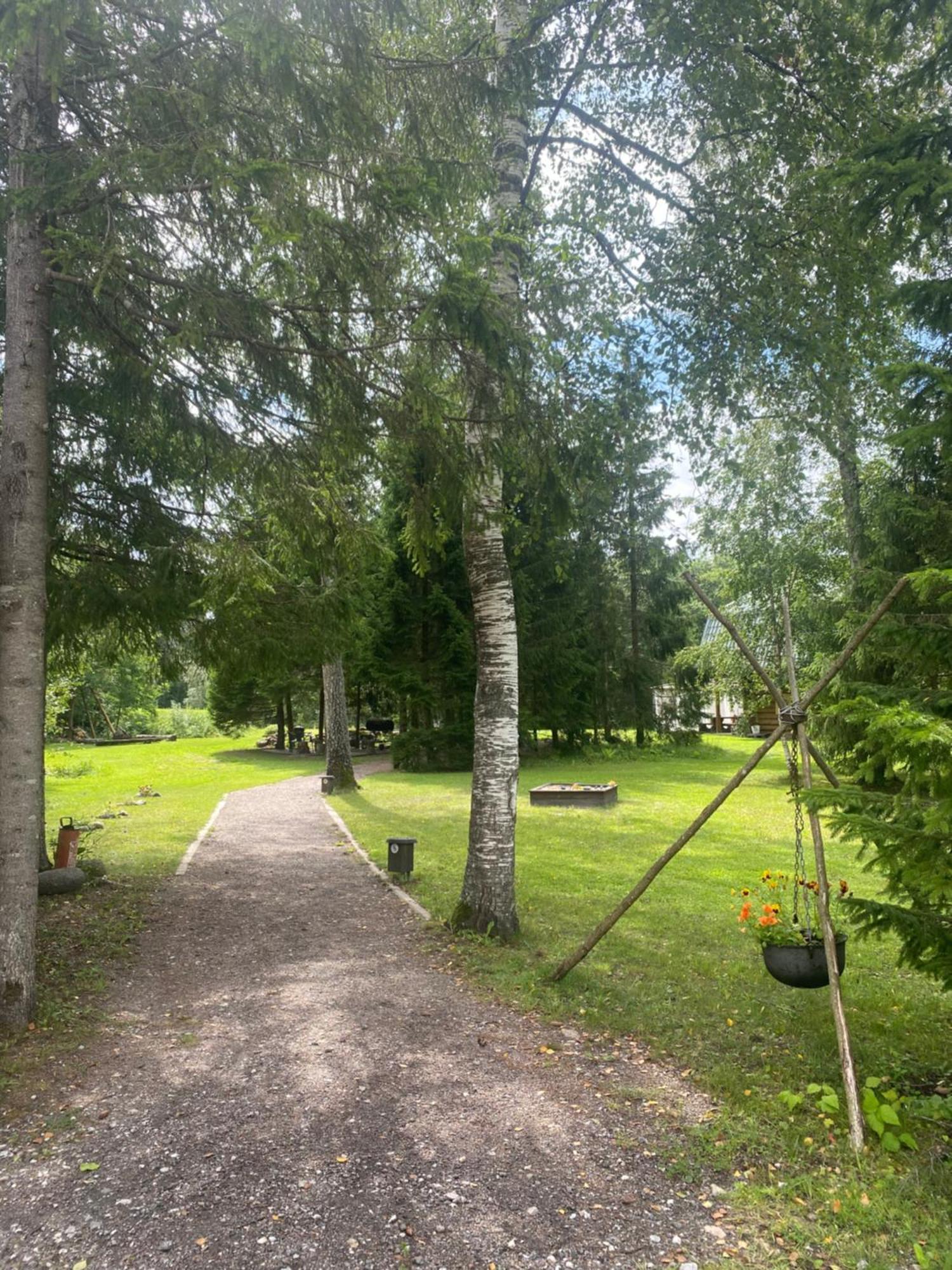 Ferienwohnung Kooli Talu Puhkemaja Valingu Exterior foto